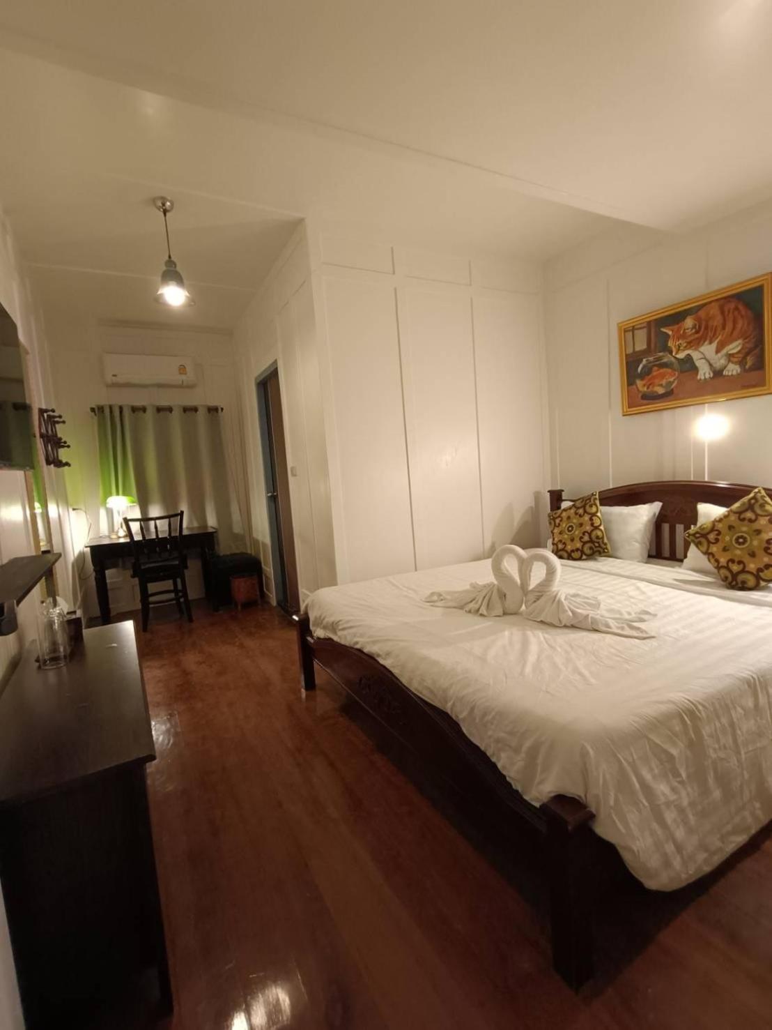 Baan Debtida Hotel Bangkok Exterior photo