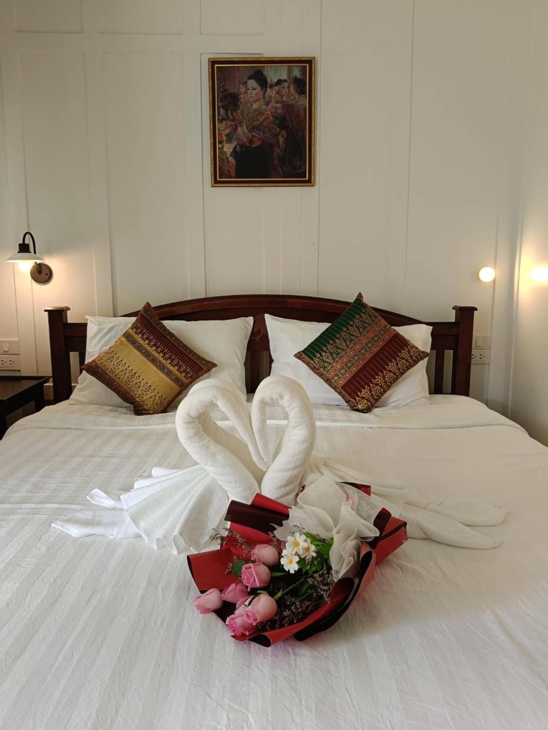 Baan Debtida Hotel Bangkok Exterior photo